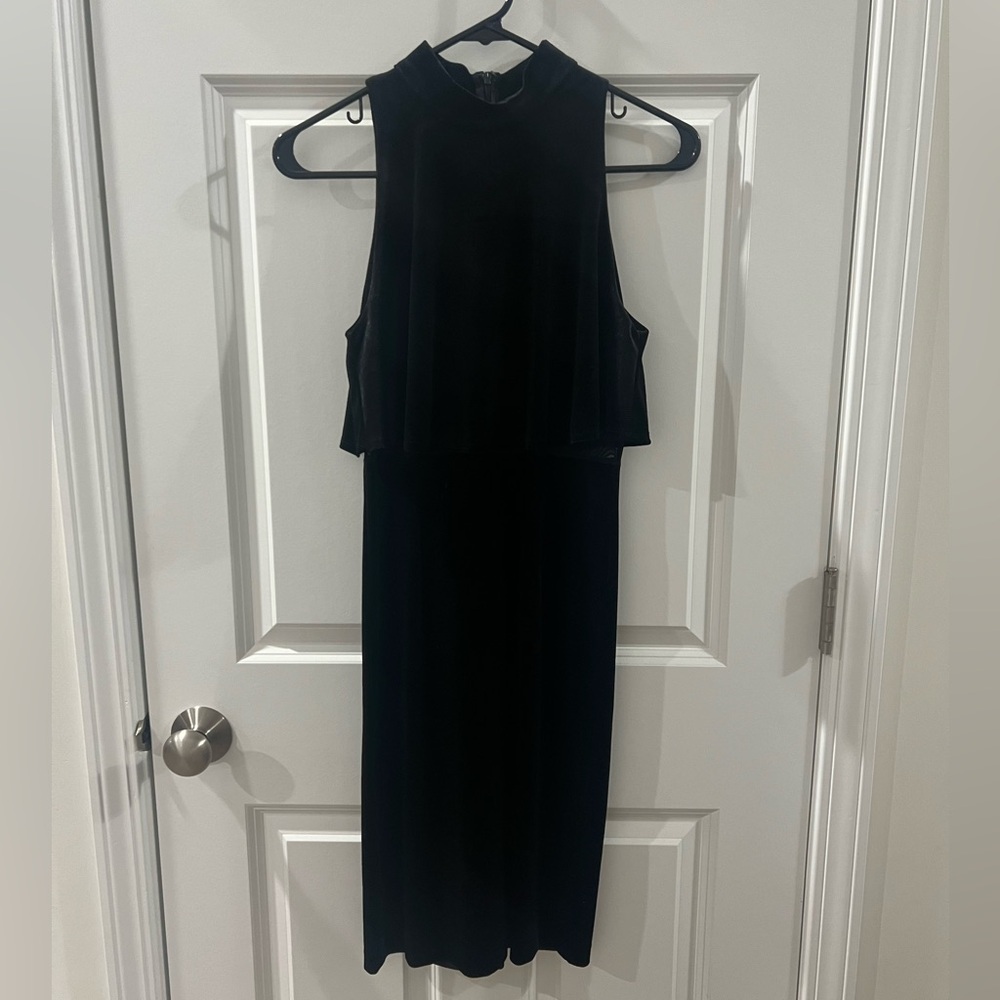 Gianni Bini Velvet Black Sleeveless Dress